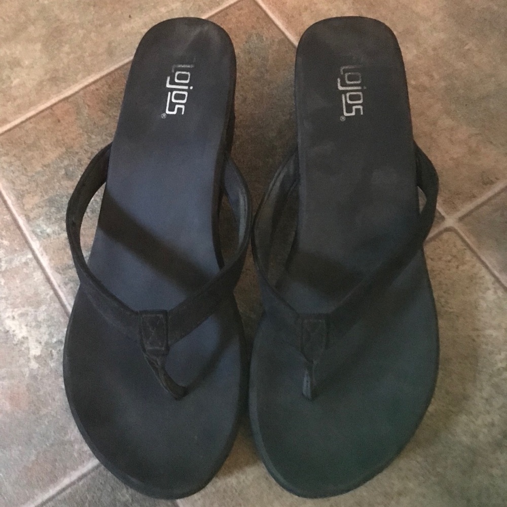 Flojos platform black flip flops size 10